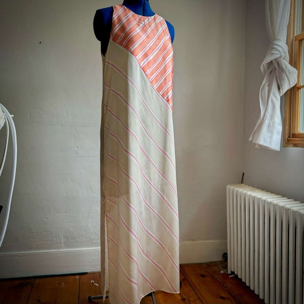 Zara Sleeeless Maxi dress in orange and beige